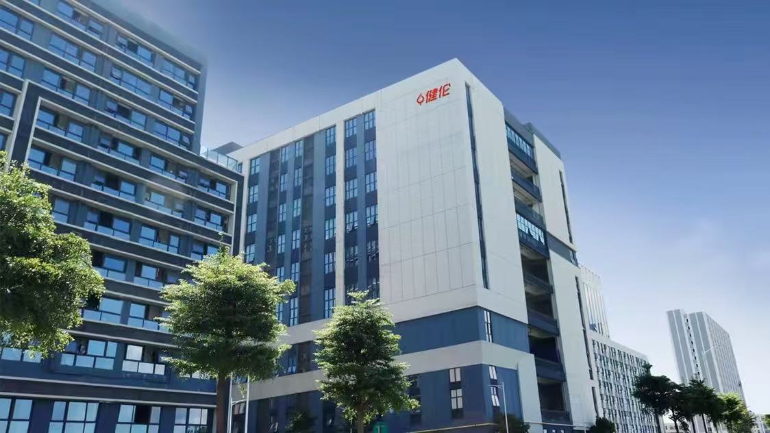 同一間球館，找“拼湊施工隊”和找“交鑰匙工程”差多少？